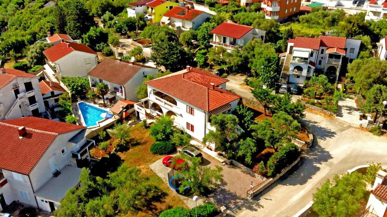 Belvedere Apartments Кърк Екстериор снимка
